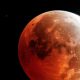 Gerhana Bulan Parsial “Blood Moon”: Foto-foto Spektakuler Menampilkan Bulan Purnama Agustus