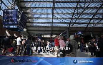 Ribuan penumpang kereta terdampak gangguan listrik, banyak perjalanan digambarkan “nightmare”