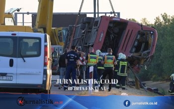 12 Orang Tewas, Bus Wisata Polandia Keluar Jalur dan Terjungkal di Tol Hongaria