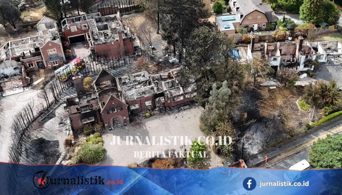 Peringatan siaga pemerintah nasional setelah 19 rumah di Stourbridge hancur