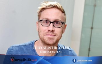 Russell Howard Berduka: Bayi Felix Meninggal Jam Setelah Lahir, Ia Luncurkan The Felix Foundation