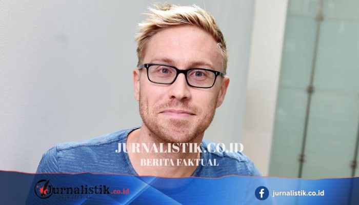 Russell Howard Berduka: Bayi Felix Meninggal Jam Setelah Lahir, Ia Luncurkan The Felix Foundation