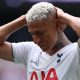 Richarlison unggah “Why?” dan emoji menangis setelah dicoret dari laga Carabao Cup Tottenham vs Liverpool