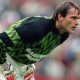 Ludek Miklosko Meninggal Usia 64 Tahun, Kiper West Ham yang Nama “Big Ludo” Masih Dinyanyikan Fans