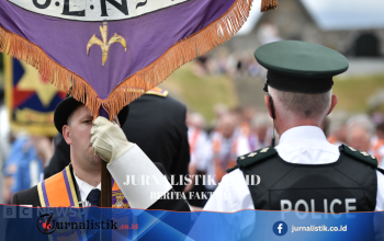 Kelompok warga menggugat keputusan parade Orange Order Drumcree di Pengadilan Tinggi Belfast