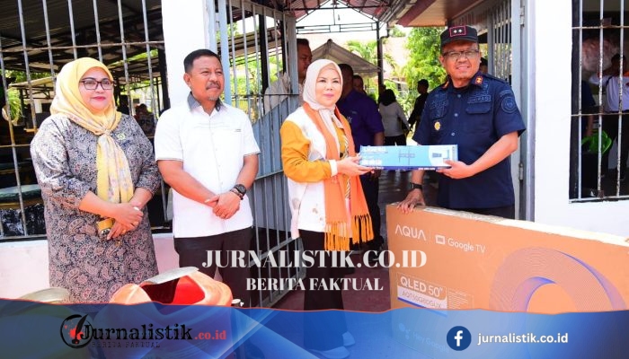 Wagub Gorontalo Idah Syahidah Beri TV serta Dua Set Tempat Sampah di Lapas Boalemo