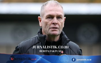 Gainsborough Trinity Kecam Orang yang Mengaku-Manajer Russ Wilcox