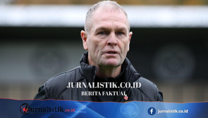 Gainsborough Trinity Kecam Orang yang Mengaku-Manajer Russ Wilcox