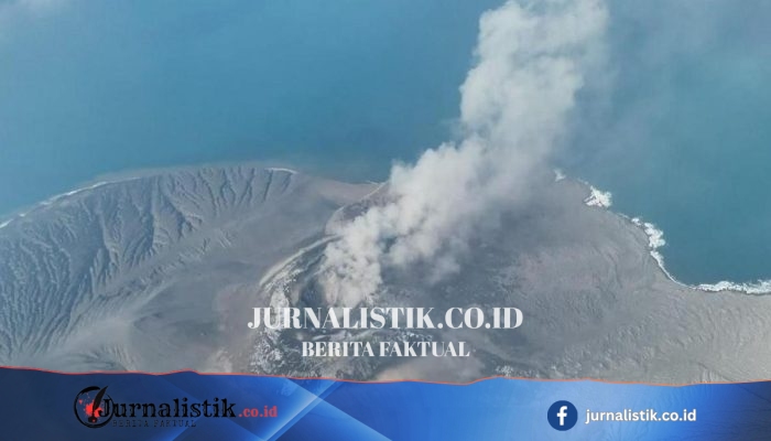 Erupsi gunung di Indonesia membuat 270.000 orang terdampar, saat penutupan bandara diperpanjang