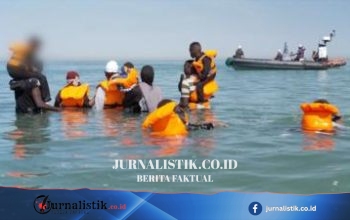 BBC: Kekurangan kapal kecil membuat penyelundup beralih ke mega-dinghies dan kapal lebih besar