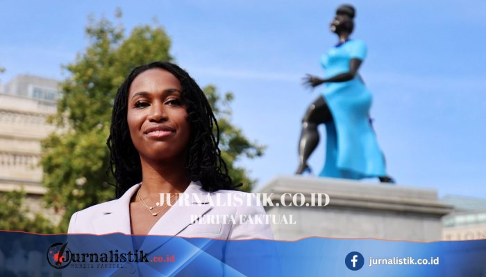 Patung “Everywoman” Lady in Blue Tschabalala Self Dipasang di Trafalgar Square, Dua Tahun ke Depan