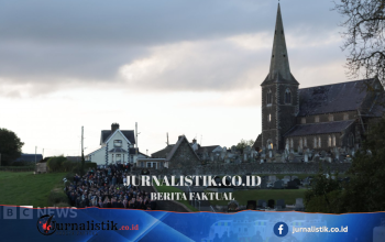 Demonstran Blokir Garvaghy Road di Portadown Menjelang Parade Orange Order