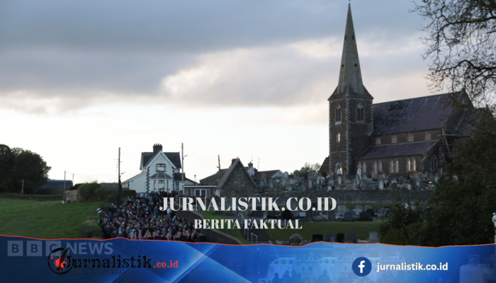 Demonstran Blokir Garvaghy Road di Portadown Menjelang Parade Orange Order