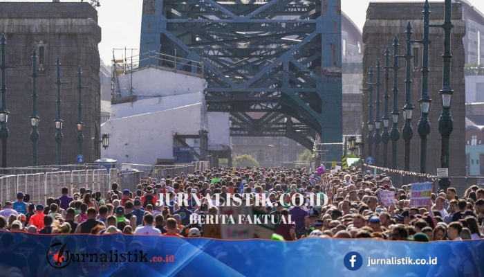 Dua pelari pria 25 tahun meninggal setelah pingsan saat Great North Run