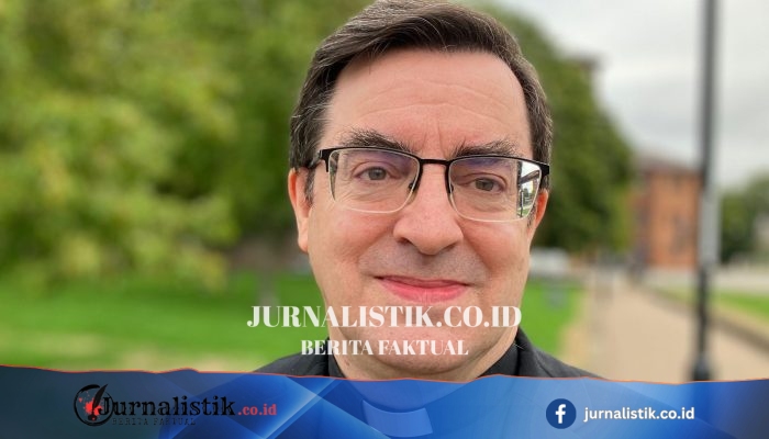 Kaplan sekolah Long Eaton, Bernard Randall, akhiri sengketa pemecatan terkait khotbah LGBT