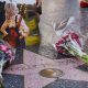 Dolly Parton mendapat bintang baru di Hollywood Walk of Fame setelah bintang lamanya dirusak