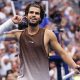 US Open 2026: Carlos Alcaraz Bikin Kemenangan di Laga Kembali, Tundukkan Roman Safiullin 6-4 6-4 6-4