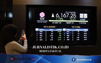 Harga Emas Antam Menguat Rp15.000 Hari Ini, Dipacu Penguatan Emas Dunia