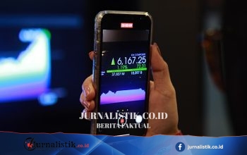 Harga Emas Antam Menguat Lagi, Naik Rp15.000 Per Gram