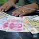 Dolar Menguat, Rupiah dan Yen Tertekan; Won Turut Anjlok, Yuan China Tahan Laju AS
