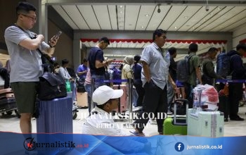 Erupsi Anak Krakatau Memicu Kekacauan: 301 Penerbangan RI–Singapura Terdampak di Soekarno-Hatta dan Changi