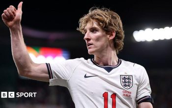 Anthony Gordon: dari sayap Barcelona ke sosok ‘main men’ Inggris yang ‘undroppable’?
