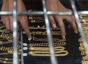 Emas Turun 6% Sepanjang September, Oktober Bisa Menguat?