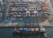 Neraca Dagang Agustus Surplus US$3,55 Miliar, Tahunan Menurun dari Estimasi Bloomberg