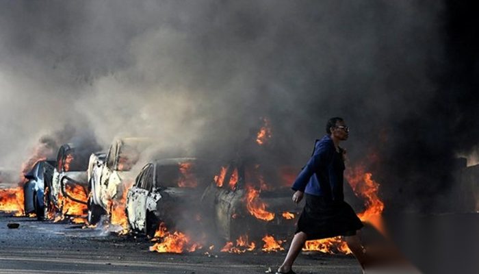 Kerusuhan Afrika Selatan Memuncak: Toko Warga Asing Dijarah, Sedikitnya 14 Kendaraan Dibakar