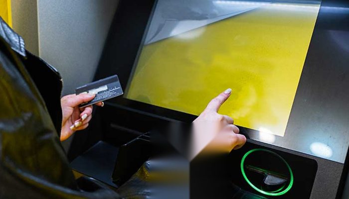 Pemerintah Menyiapkan Pembukaan Rekening bagi 25 Juta Warga Desil 1-4