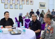 Irjen Pol Nurworo Danang bersama PJU lepas Kapolda Jambi di Bandara Djalaluddin