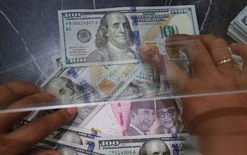 Potensi Rupiah Menguat Tipis di Tengah Daya Beli Melemah dan Risiko Kian Membesar