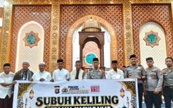 Subuh Penuh Makna di Gorontalo, Kapolda Irjen Pol Nurworo Danang pererat silaturahmi di Masjid Agung Baiturrahim (17/10/2026)