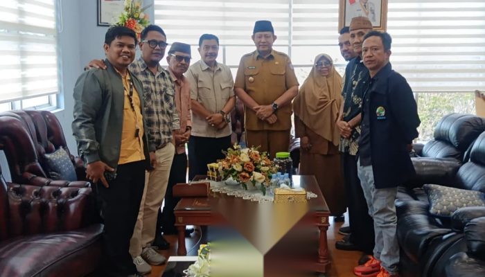 Gubernur Gusnar Ismail Jadikan Audiensi Dekopinwil Gorontalo Momentum Penguatan Koperasi dan Muswil