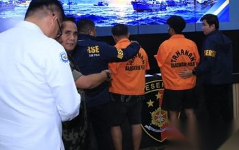 Polri Amankan 2 Tersangka Jaringan Penyelundup Baby Lobster di Depok