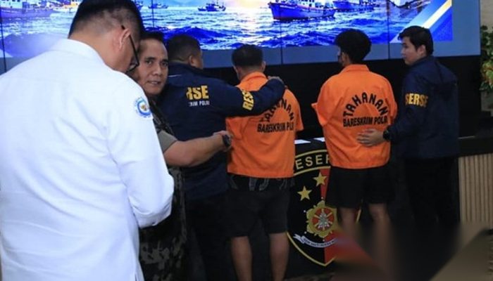 Polri Amankan 2 Tersangka Jaringan Penyelundup Baby Lobster di Depok