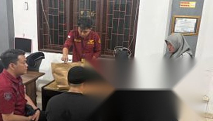 Tahap II Perkara Pengeroyokan, Subdit III Jatanras Polda Gorontalo Serahkan Dua Tersangka ke Kejaksaan Negeri Kota Gorontalo