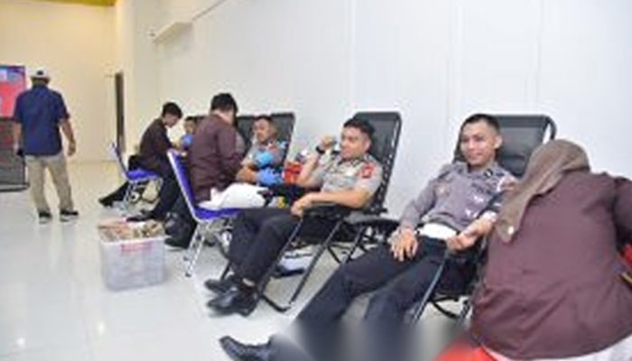 Polda Gorontalo Gelar Bakti Kesehatan dan Donor Darah Sambut HUT ke-75 Humas Polri 2026