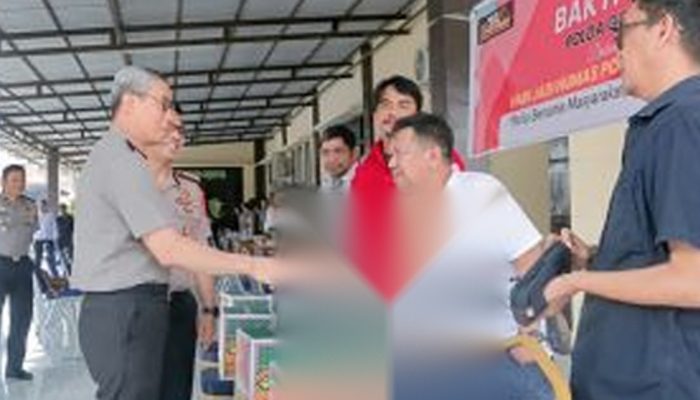 Hari Jadi ke-75 Humas Polri, Kapolda Gorontalo Berikan Santunan Sembako untuk Wartawan
