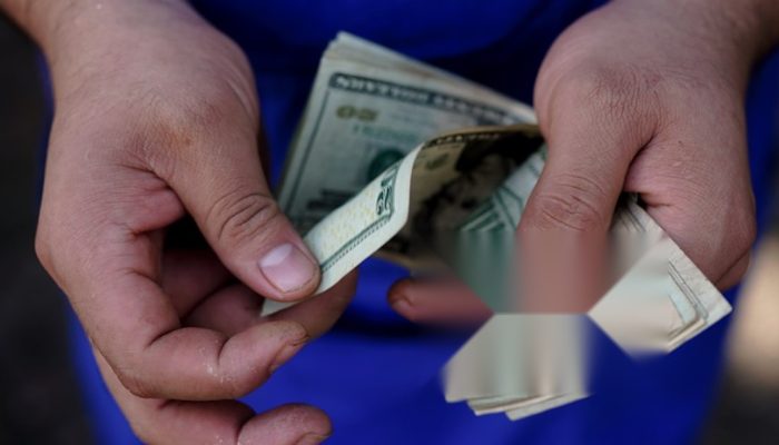 Cadangan Devisa RI Turun 6,5% Sejak Akhir 2025, Ini Penjelasan Ekonom